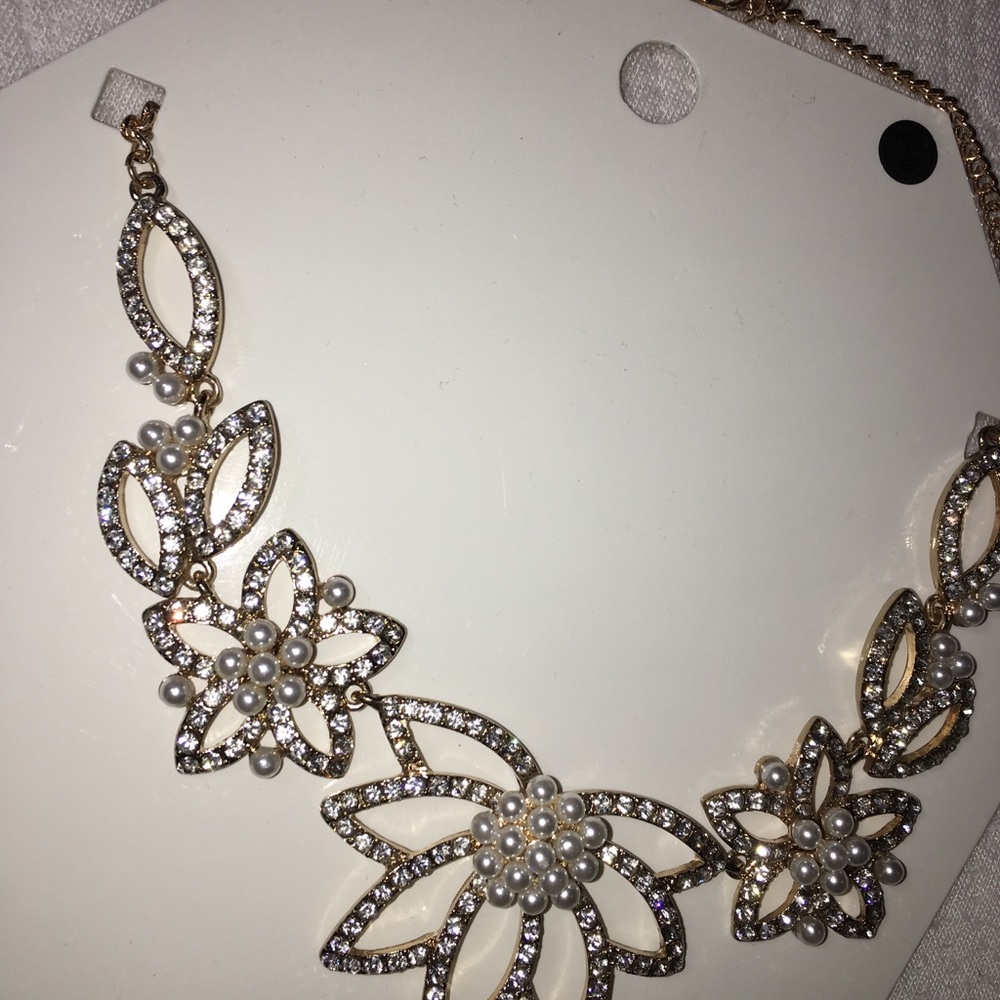 Necklace - Picture 2 of 3